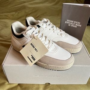 Flamingos Life Retro 90’s Vegan Sneaker